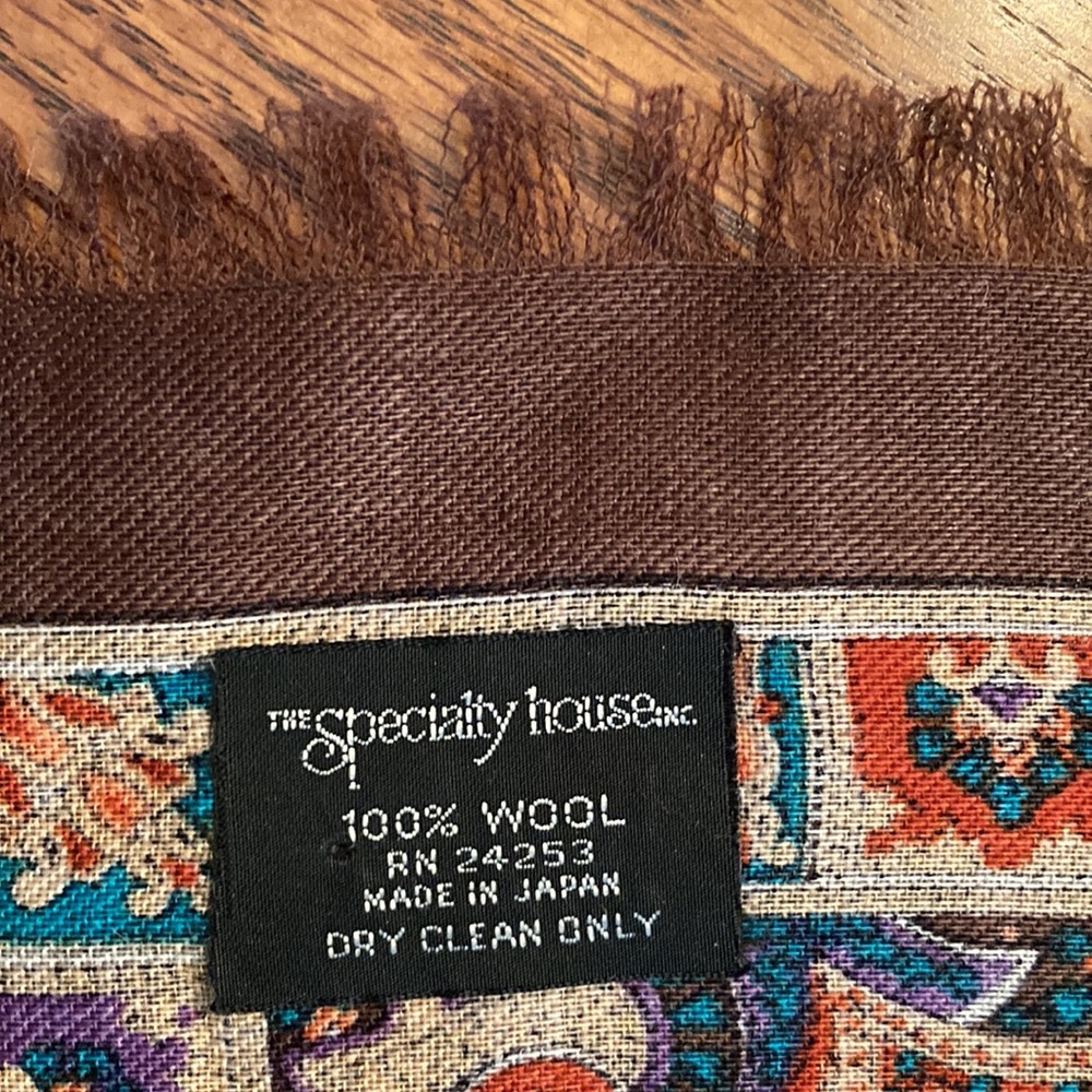 Square brown print wool scarf - Picture 2 of 3